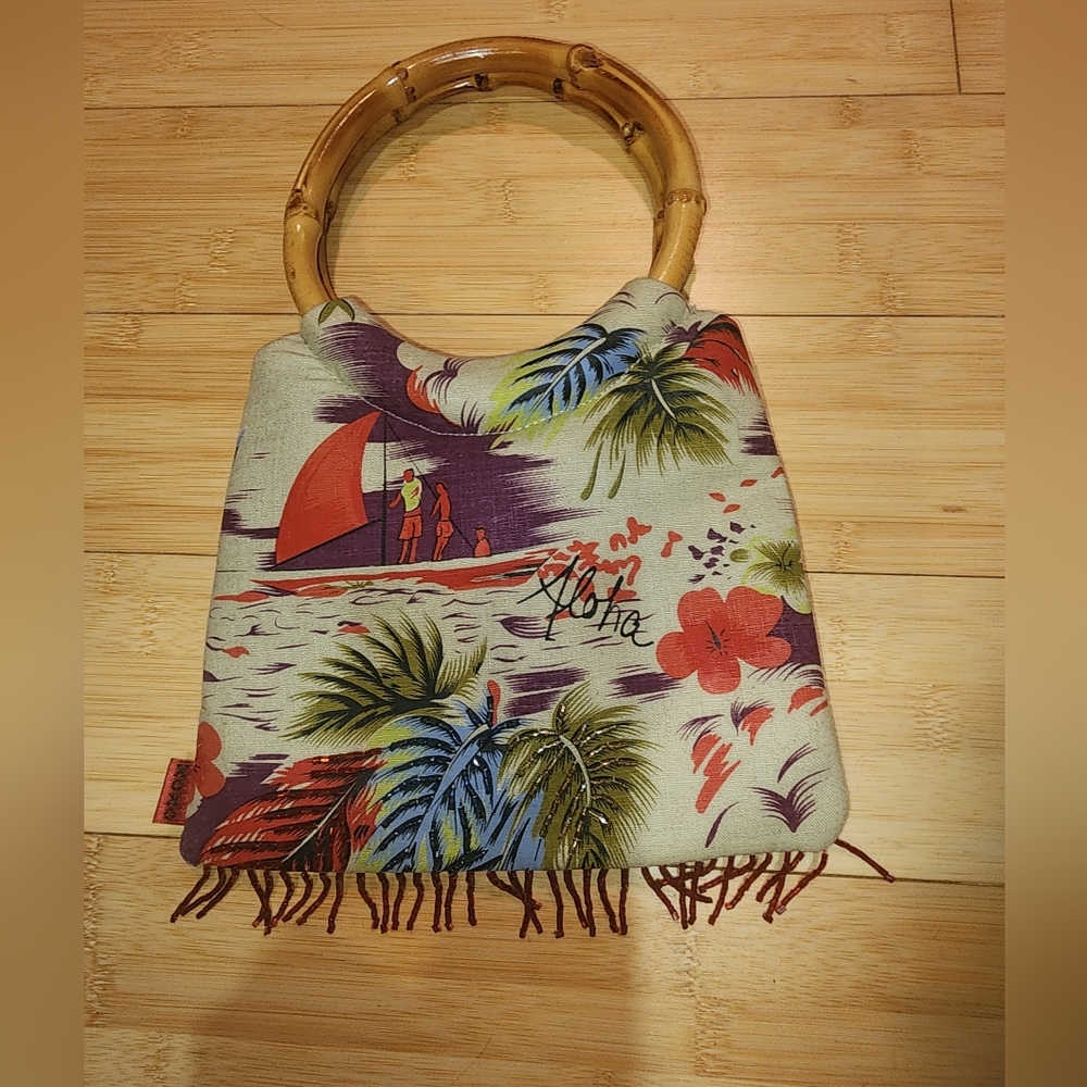 XOXO Vintage Hawaiian Handbag